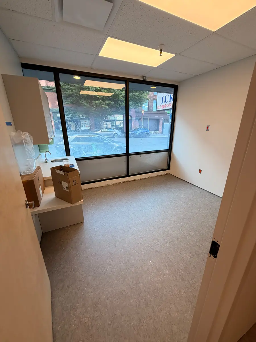 Clinic room at Seattle Medical Group cleaned and dust-free after construction